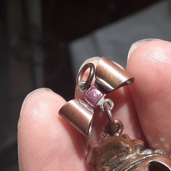 Betsey Johnson Skull and Hearts Pendant - Picture 9 of 13